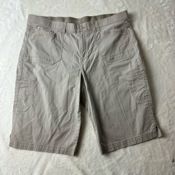 Gloria Vanderbilt Shorts Long 16 walking khaki adventure outdoor summer - Picture 1 of 8